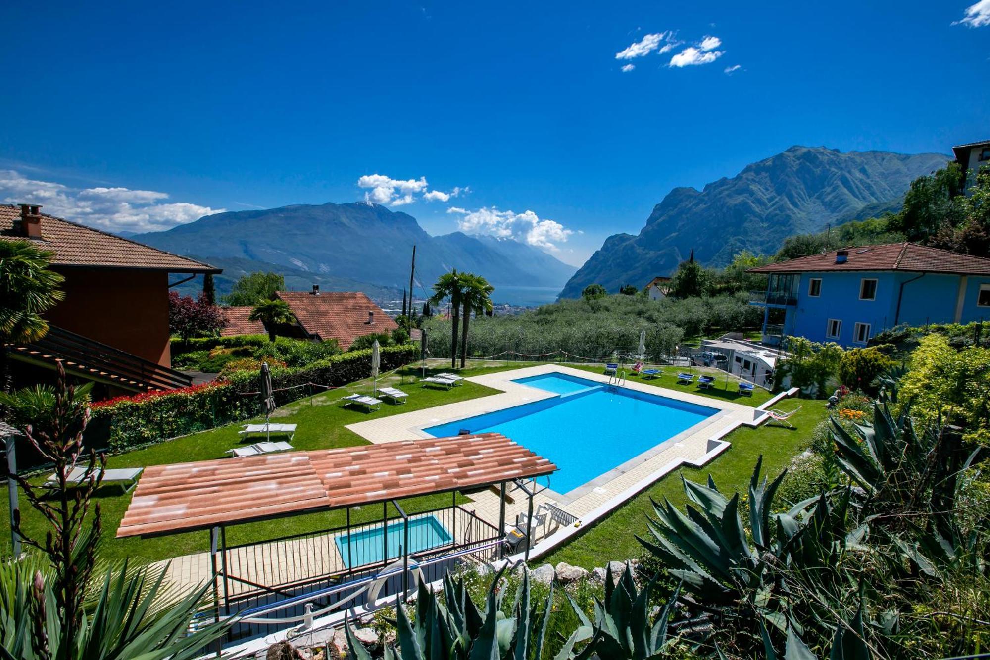 Residence Christina Due Laghi - Happy Rentals Tenno Exterior photo